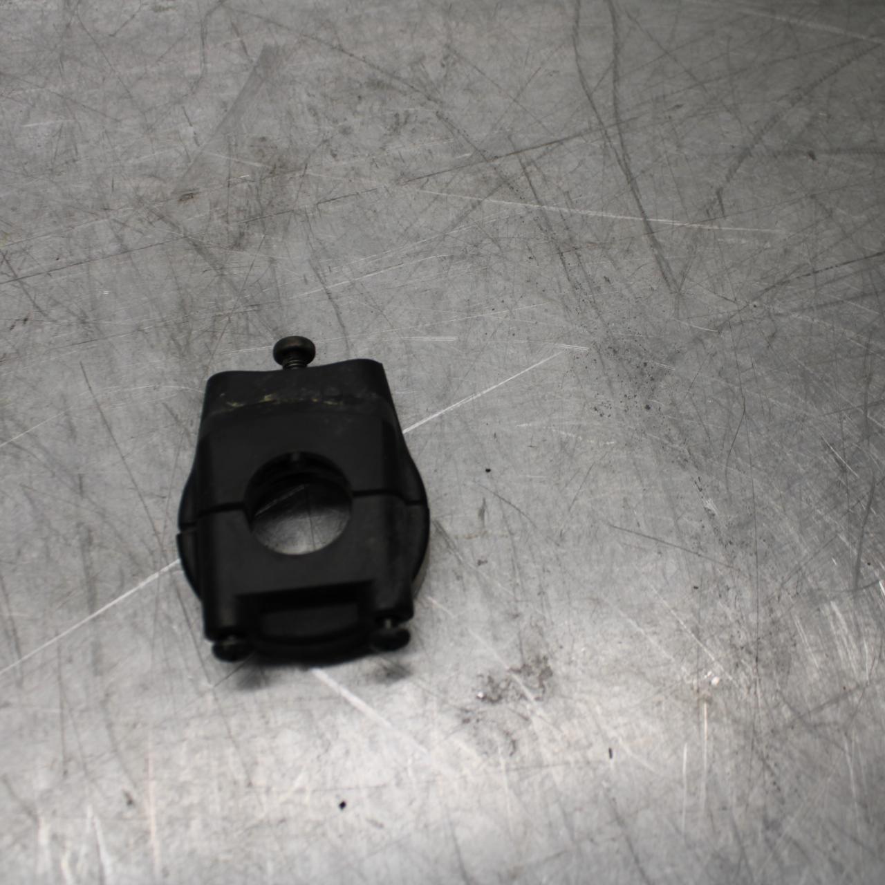 07-08 KAWASAKI CONCOURS 1400 ABS THROTTLE CABLE LINE HOUSING GUIDE BB449