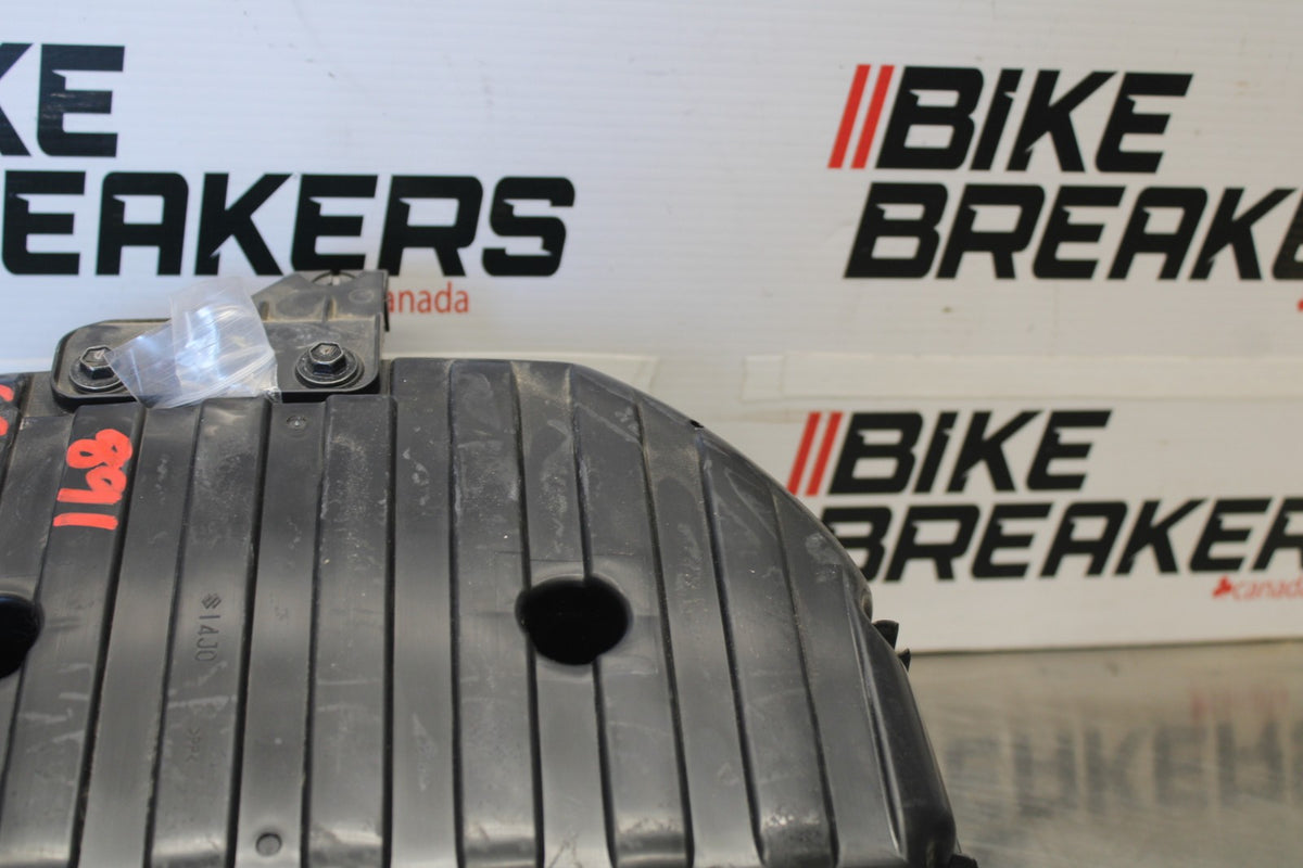 18 SUZUKI GSXR750 AIRBOX AIR INTAKE FILTER BOX BB891
