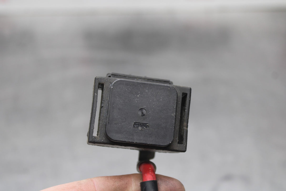 03 SUZUKI SV650 ENGINE STARTER RELAY STARTING MOTOR SWITCH BB846