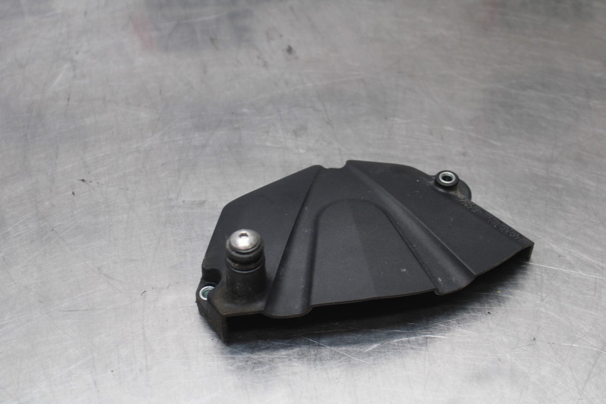 17 YAMAHA YZF R6 ENGINE SPROCKET COVER BB922