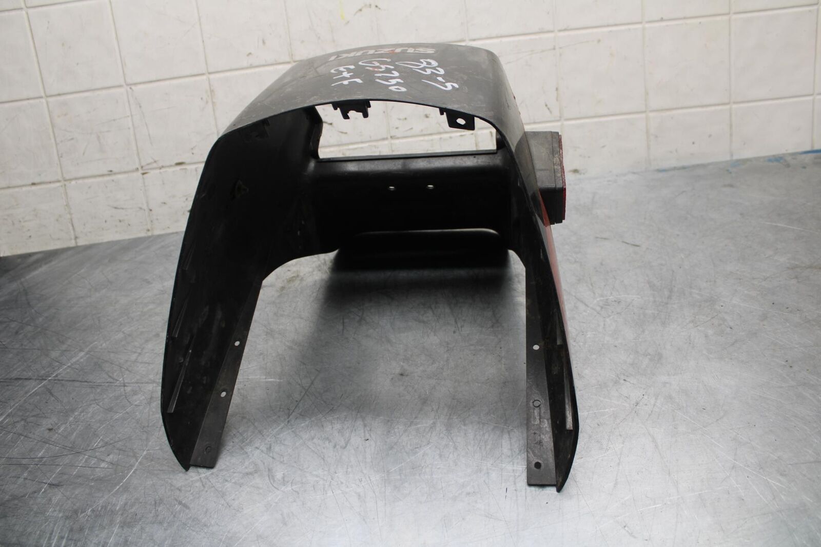 1983 Suzuki GS750E REAR BACK TAIL FAIRING COWL SHROUD BB234
