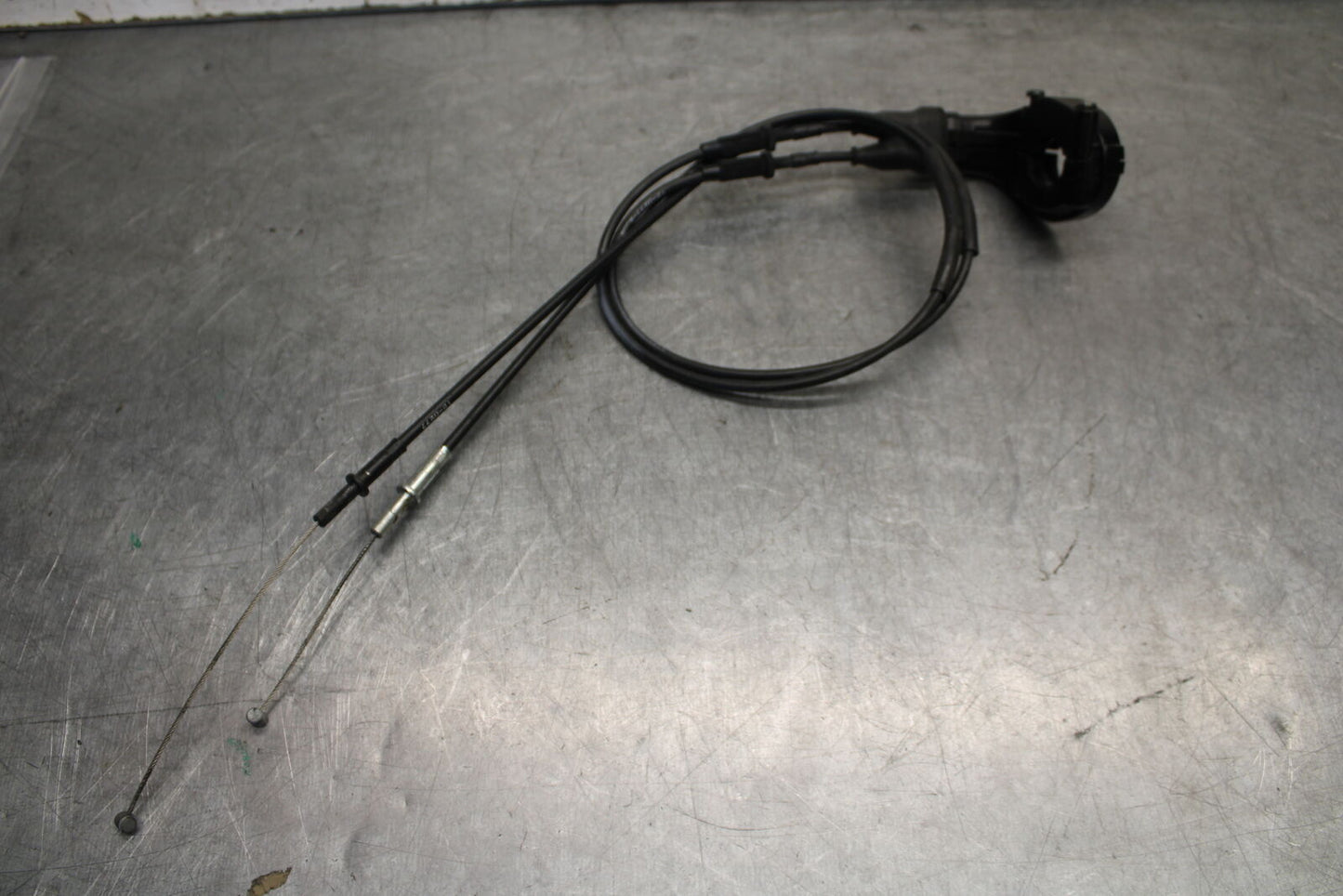 09-12 KAWASAKI NINJA ZX6R THROTTLE CABLE LINE HOUSING GUIDE BB698