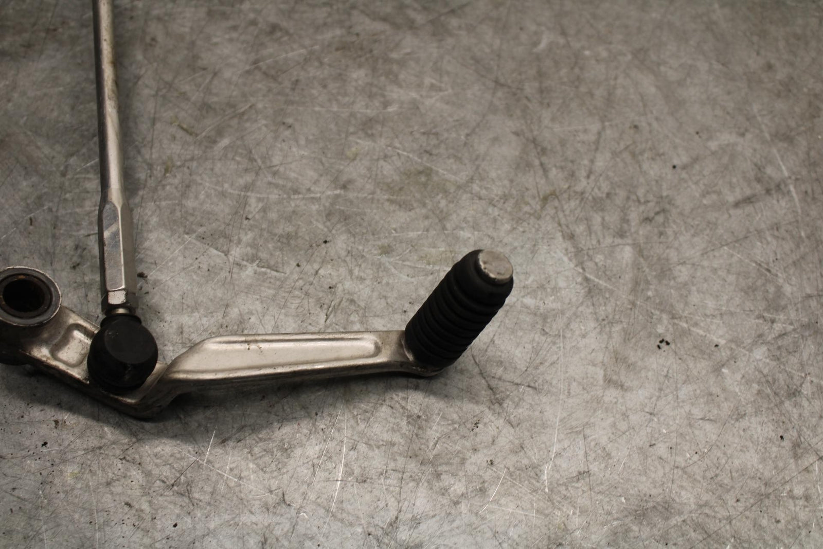 06-07 SUZUKI GSXR750 SHIFTER LINKAGE SHIFT PEDAL 25525-01H00 25600-01H01   BB543