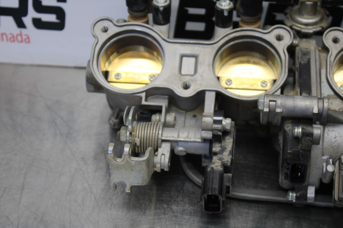 15-17 YAMAHA YZF R1 MAIN FUEL INJECTORS / THROTTLE BODIES BB190