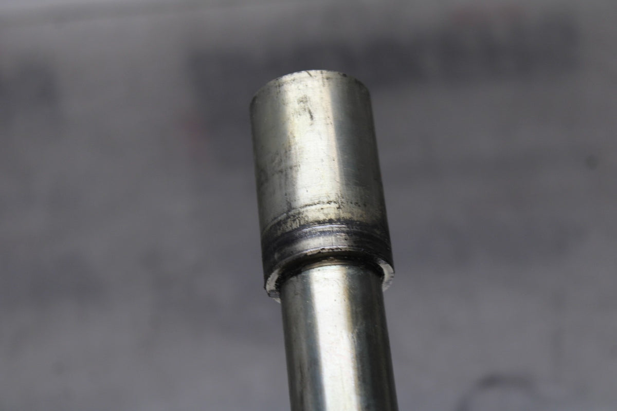 08-10 SUZUKI GSXR 600 FRONT WHEEL RIM AXLE PIVOT BOLT BB835