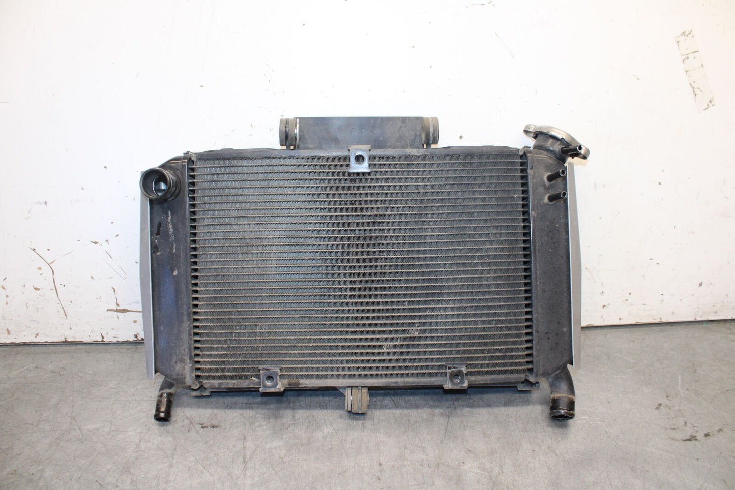 07-09 YAMAHA FZ6 ENGINE RADIATOR MOTOR COOLER RADIATER 4S8-12461-00-00 BB713