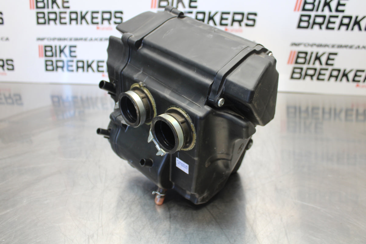 23 YAMAHA YZF R3 AIRBOX AIR INTAKE FILTER BOX BB147