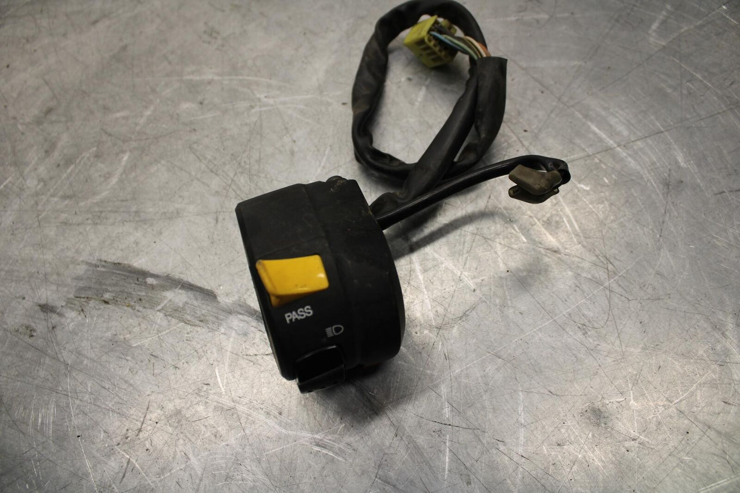 2008 Suzuki GSXR1000 LEFT CLIP ON HANDLE HORN SIGNALS SWITCH SWITCHES BB519