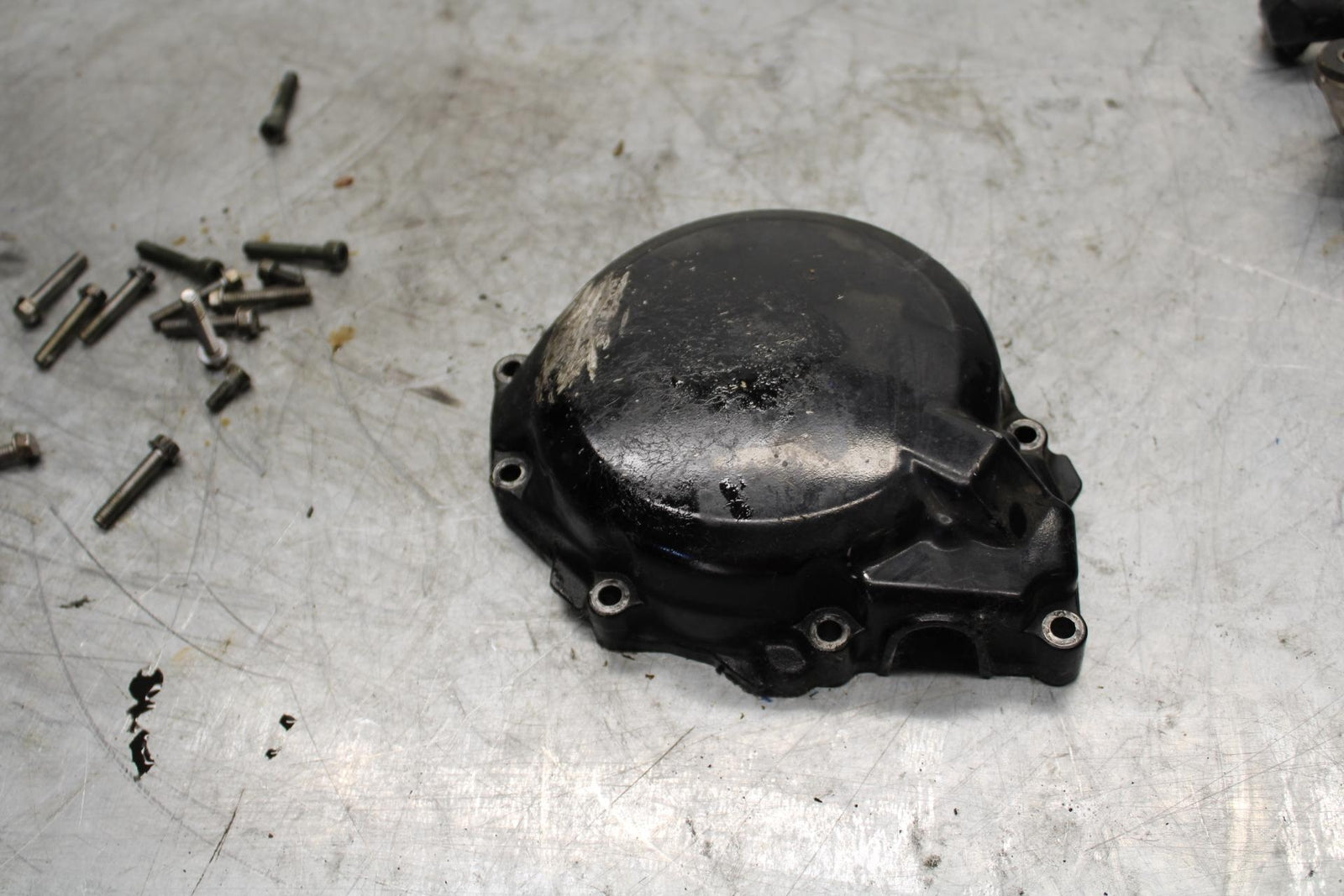99-07 SUZUKI HAYABUSA GSX1300R STATOR MAGNETO ALTERNATOR GENERATOR COVER BB426