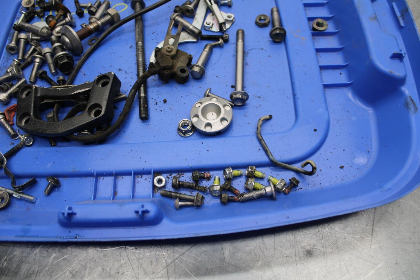 11 KAWASAKI NINJA 650 ER EX 650 LEFTOVER BOLTS HARDWARE MOTOR SCREWS BB503