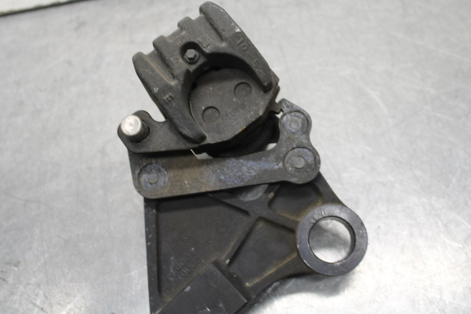 09-12 KAWASAKI NINJA ZX6R REAR BACK BRAKE CALIPER W MOUNT BRACKET  BB640