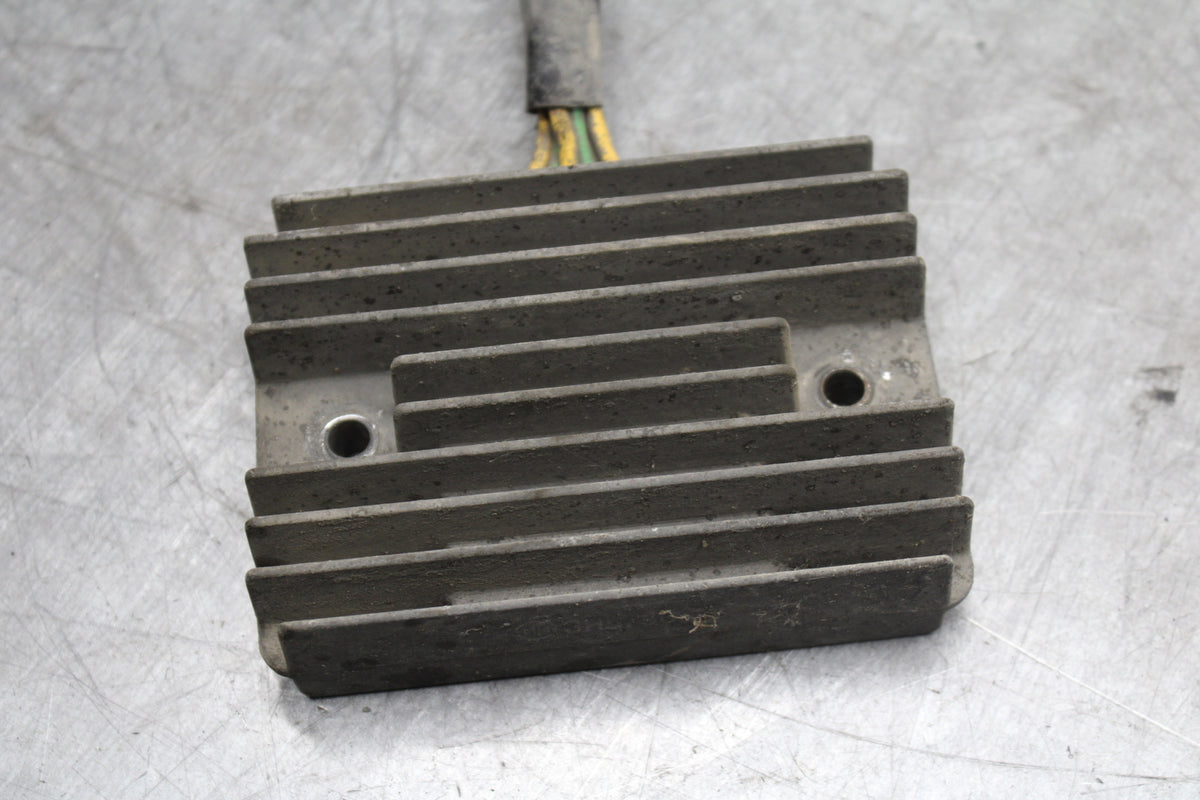 02-04 HONDA VTX1800S RECTIFIER VOLTAGE REGULATOR BB712