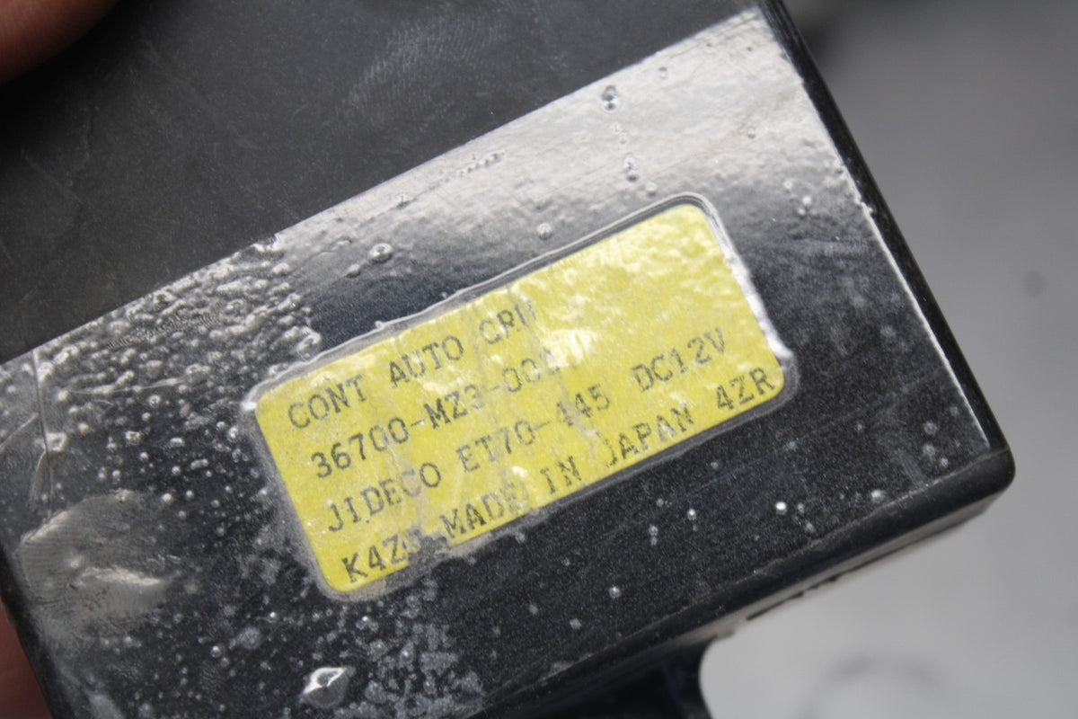 88-00 HONDA GOLDWING 1500 CRUSE CONTROL ECU, ACTUATOR, AIR VALVE  BB883 