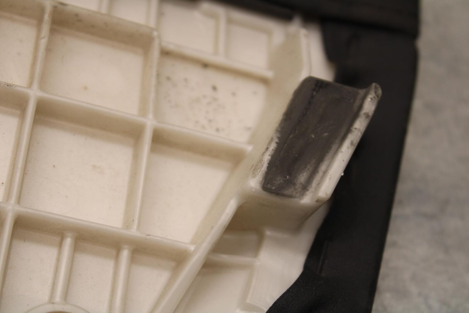 09-12 KAWASAKI NINJA ZX6R REAR BACK PASSENGER TANDEM SEAT SADDLE PILLION BB617