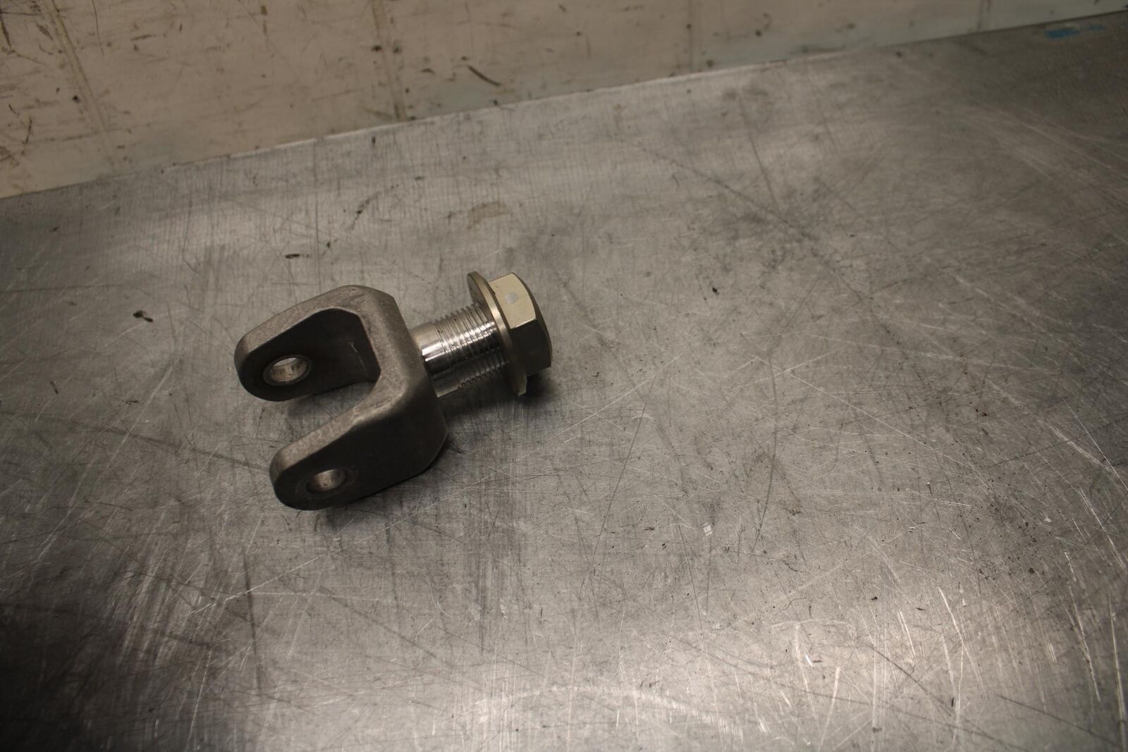 11-21 SUZUKI GSXR750 REAR BACK SUSPENSION SHOCK LINK TOP BB492
