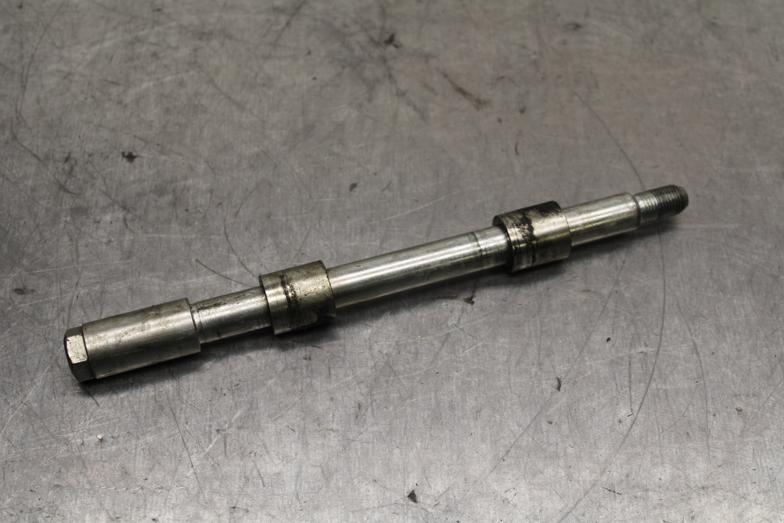 15-16 HONDA CB300F FRONT WHEEL RIM AXLE PIVOT BOLT BB740