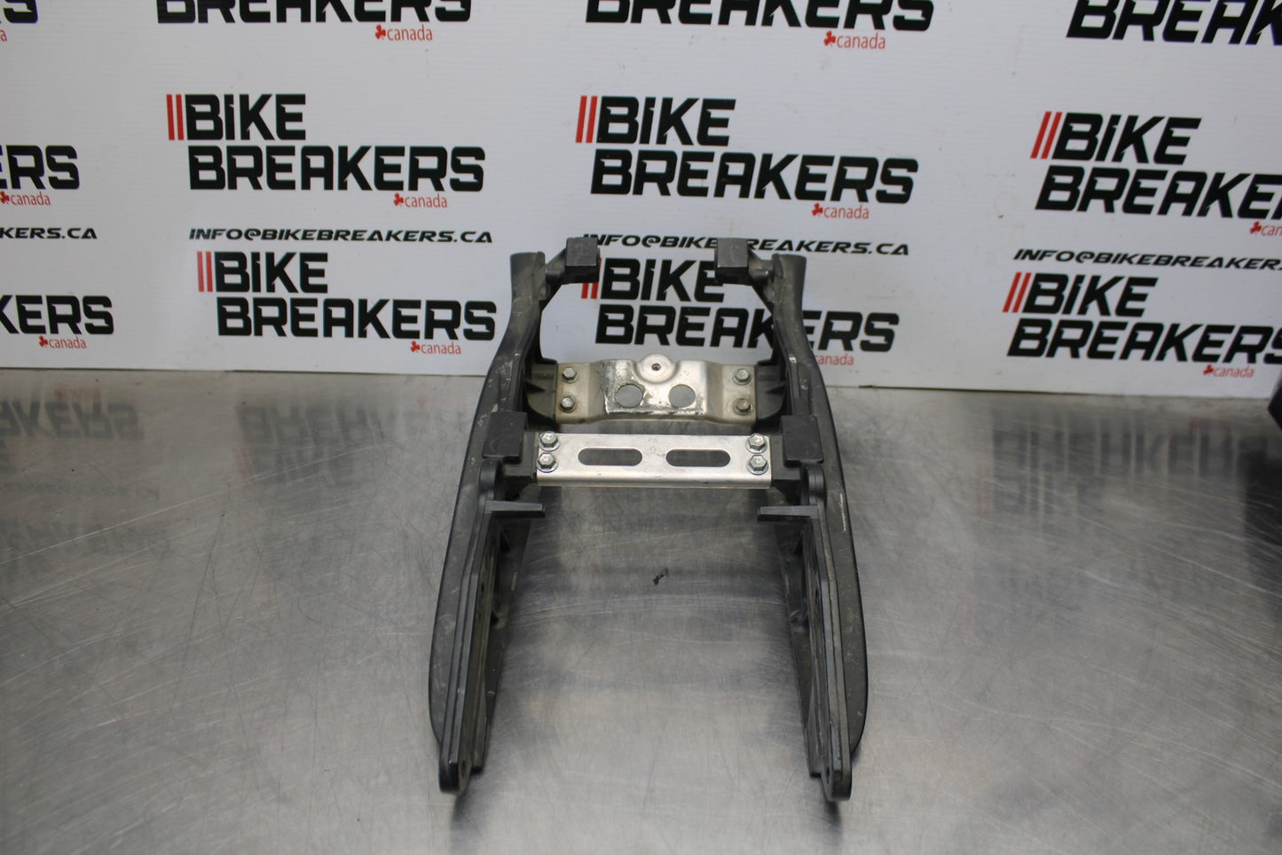 06-07 SUZUKI GSXR 600 FRONT SUBFRAME SUB FRAME BB178
