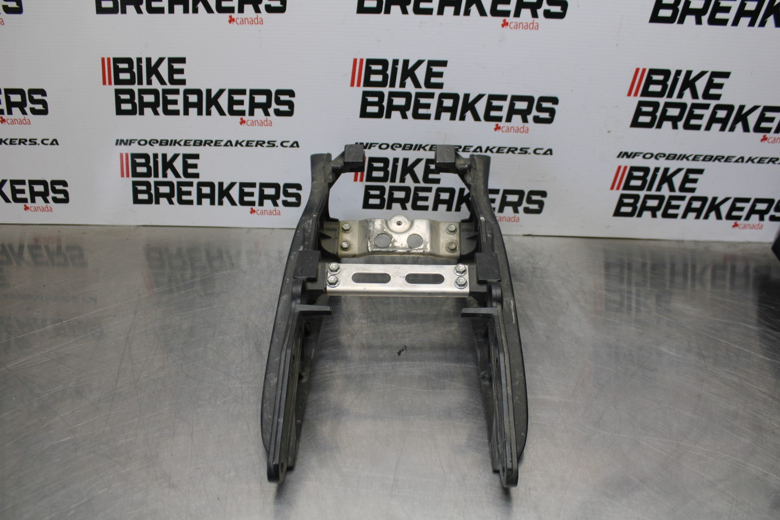 06-07 SUZUKI GSXR 600 FRONT SUBFRAME SUB FRAME BB178