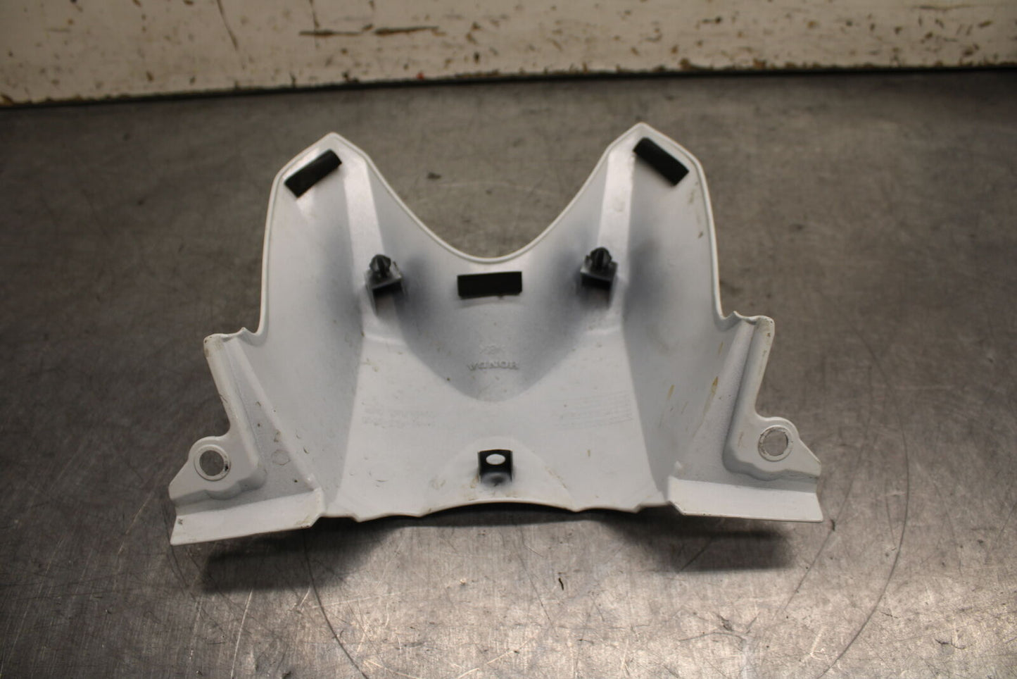 15-16 HONDA CB300F FRONT GAS TANK FUEL CELL FAIRING COWL COVER TRIM BB740