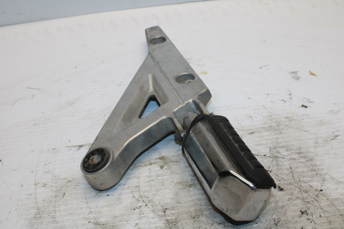 84-85 HONDA V30 MAGNA LEFT REAR PASSENGER FOOT STEP PEG BB251