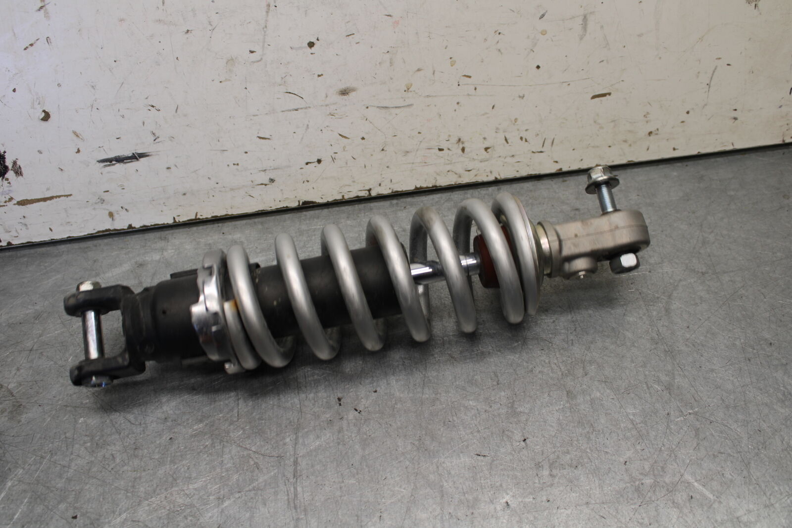 16-21 YAMAHA XSR900 REAR BACK SHOCK ABSORBER SUSPENSION BB664
