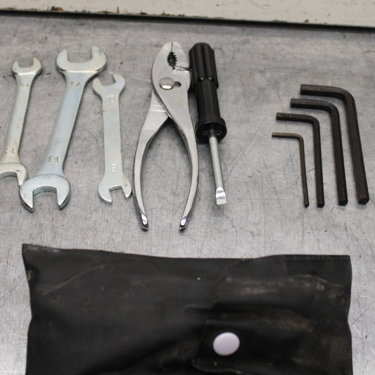 06-14 YAMAHA ROADLINER S XV1900S STOCK TOOLS OEM TOOL BAG KIT SET BB619