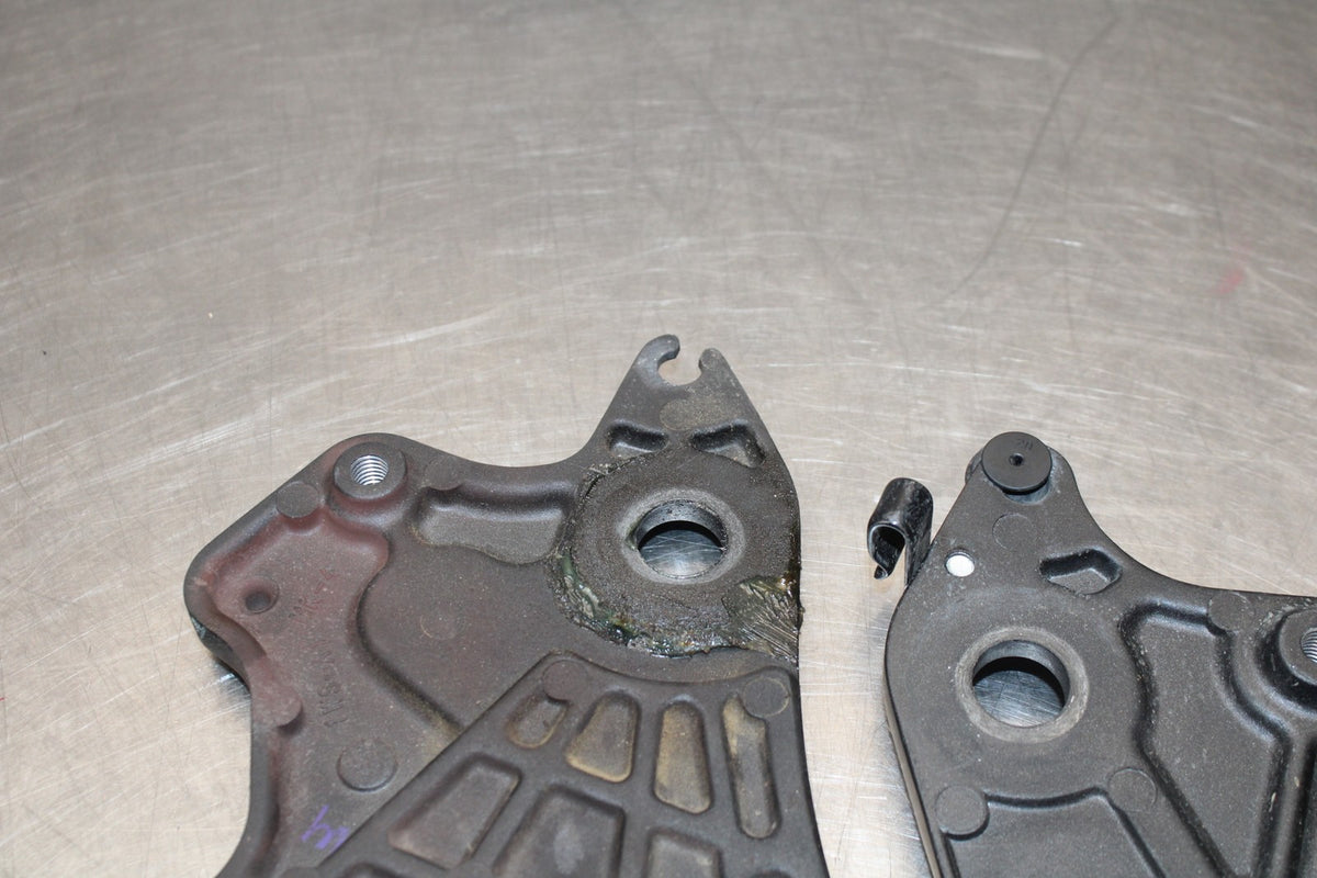 23-24 YAMAHA MT-07 LEFT RIGHT REARSET REAR SET DRIVER PEG BRACKETS MOUNTS BB927