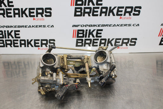 03 SUZUKI SV650S MAIN FUEL INJECTORS / THROTTLE BODIES BB167