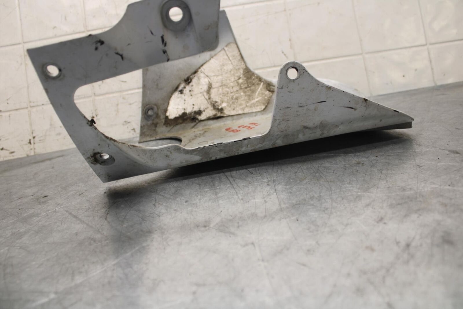 1997 Suzuki GSXR750 REAR BELLY FAIRING COWL BB39