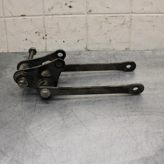 17-21 TRIUMPH STREET TRIPPLE R ABS REAR DOGBONE SHOCK LINKAGE LINK bb452