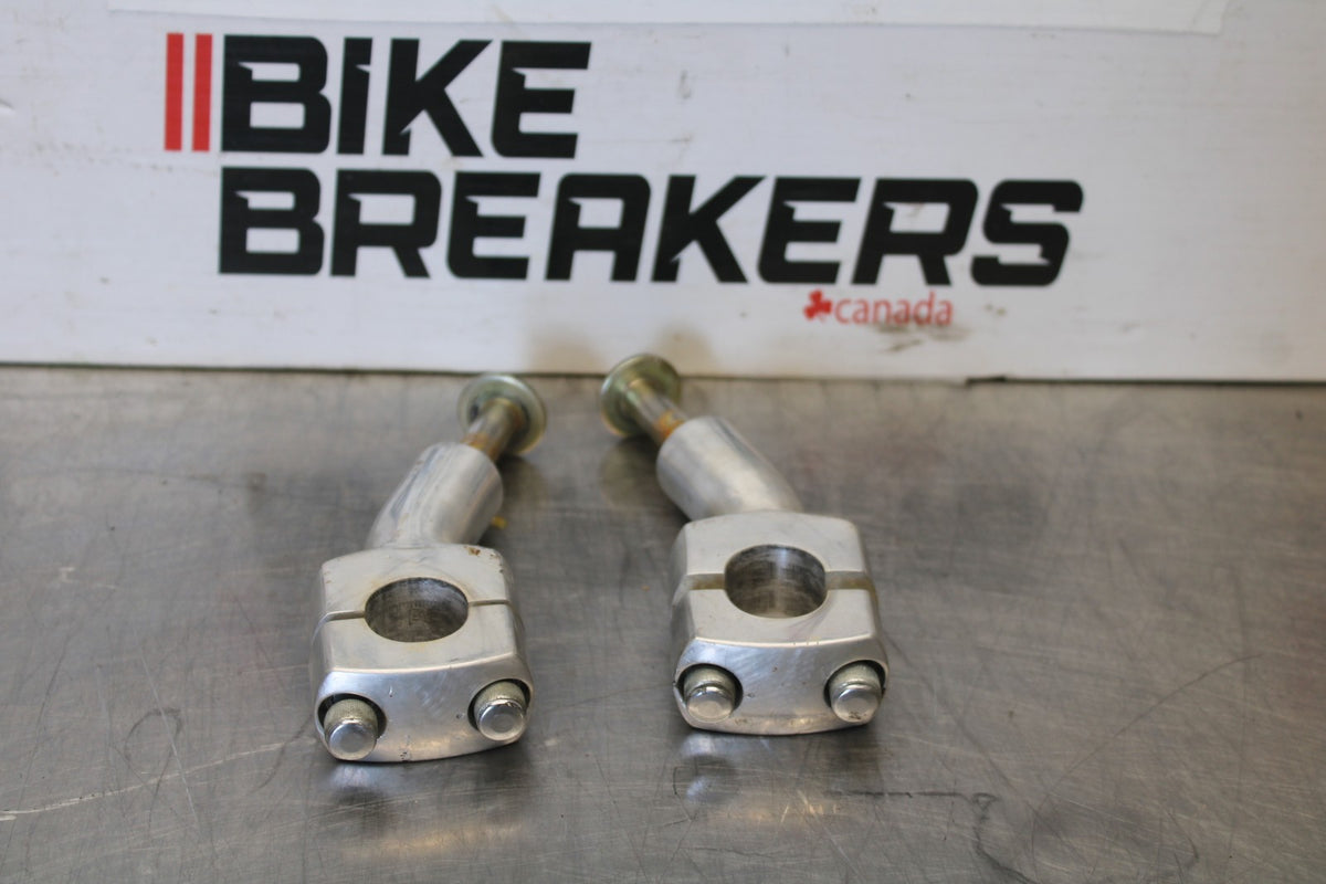 95 HONDA SHADOW 1100 HANDLEBAR RISERS BB885