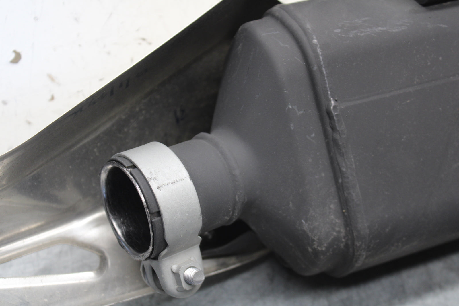 18-23 KAWASAKI NINJA 400 EXHAUST PIPE MUFFLER SLIP ON CAN SILENCER BB660