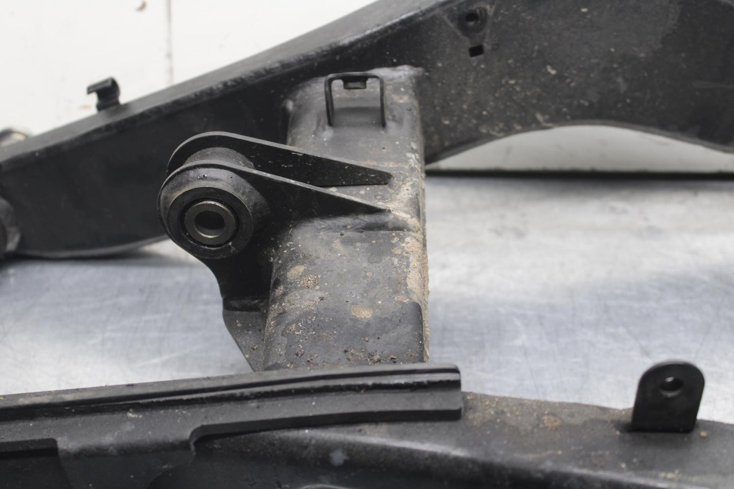 12-17 KAWASAKI ER-6N Z650 REAR SWINGARM BACK SUSPENSION SWING ARM BB607