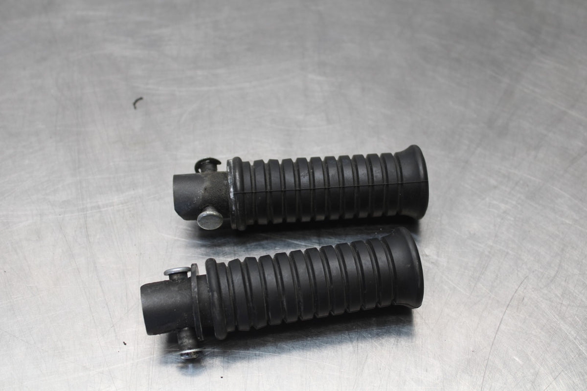 24-25 KAWASAKI ELIMINATOR 450 REAR PASSENGER FOOT STEP PEG SET PAIR BB869