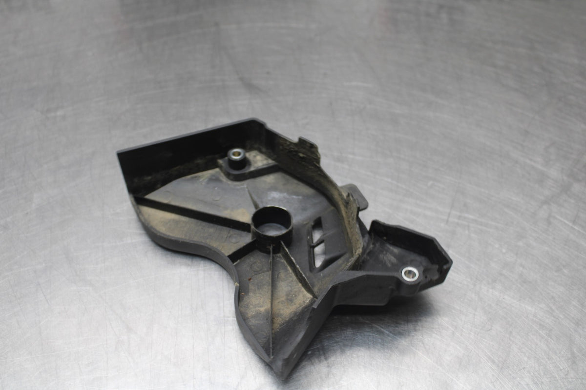 23 YAMAHA YZF R3 ENGINE SPROCKET COVER BB806