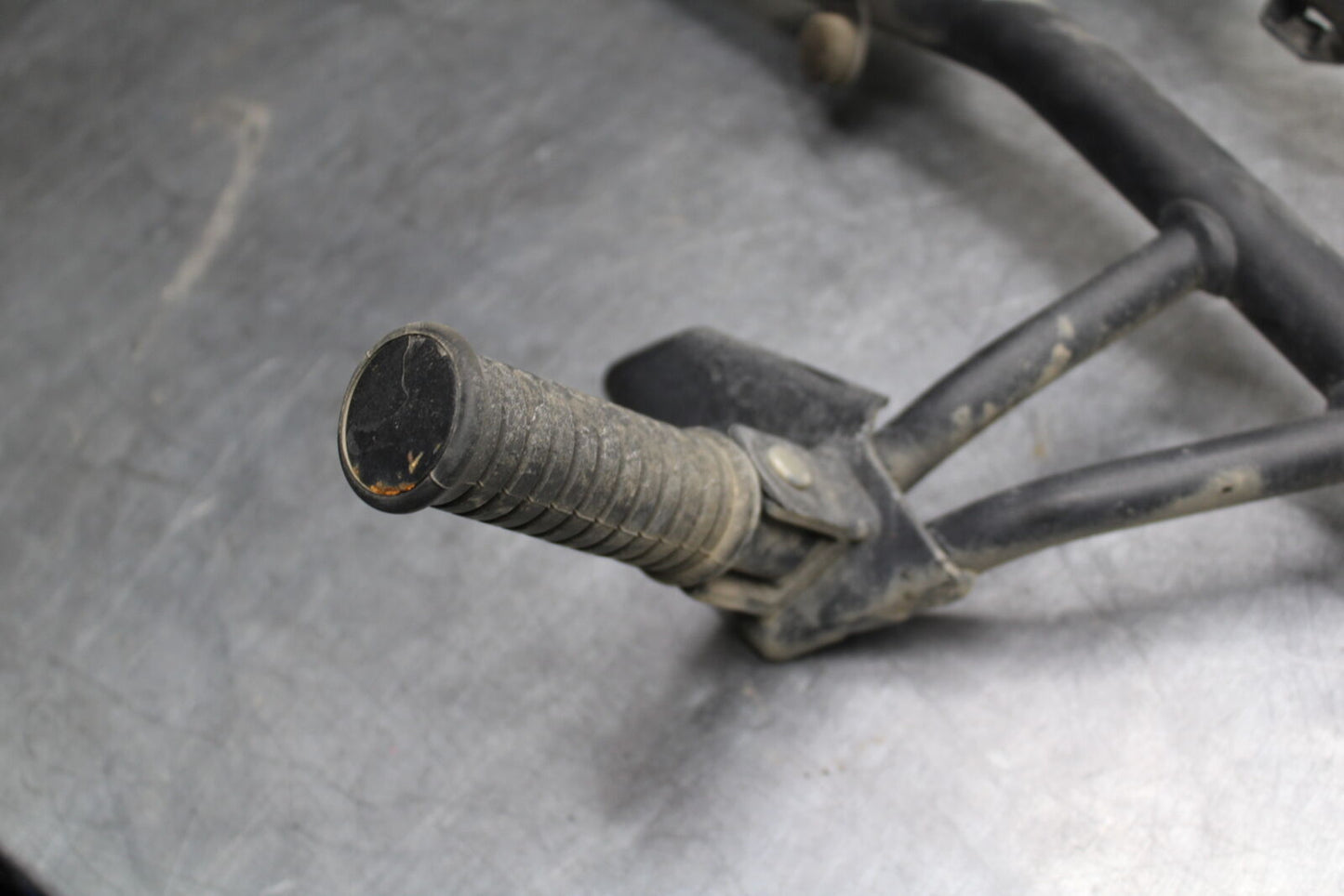 16-17 KAWASAKI VULCAN S 650 EN650 ABS REAR PASSENGER FOOT STEP PEG/ MOUNT BB731