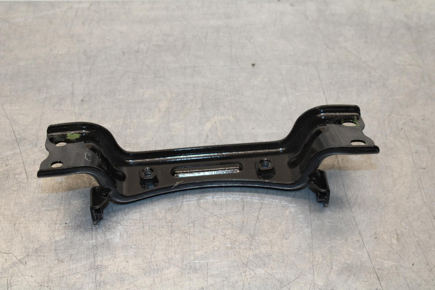 20 KAWASAKI Z400 ER400 ABS GAS TANK FUEL CELL RESERVOIR BRACKET MOUNT BB586