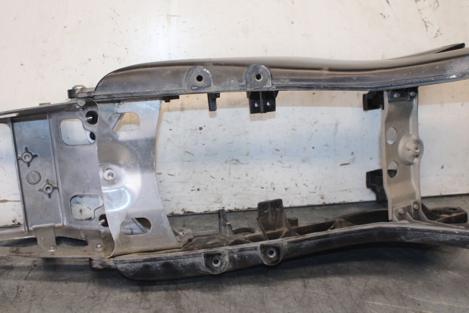 06-07 SUZUKI GSXR 600 REAR SUBFRAME BACK SUB FRAME BB694