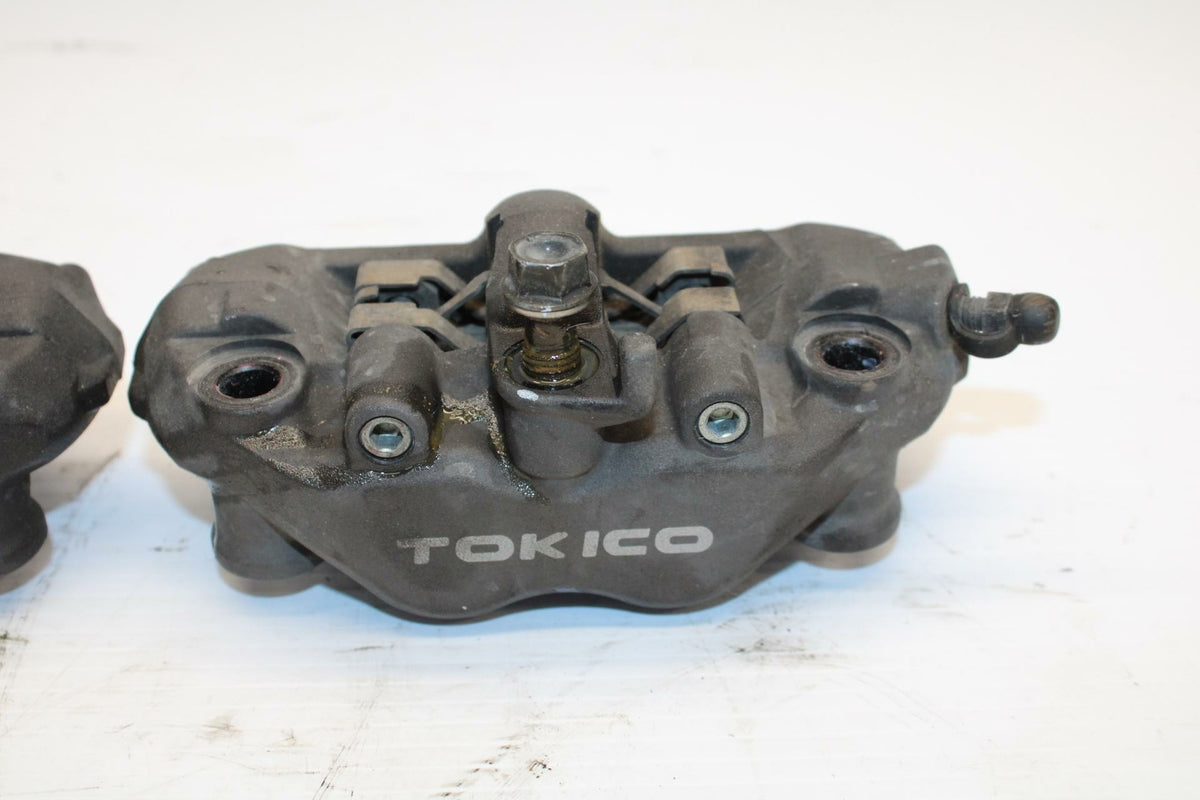 04-05 HONDA CBR1000RR RIGHT LEFT FRONT BRAKE CALIPER SET PAIR CALIPERS BB242