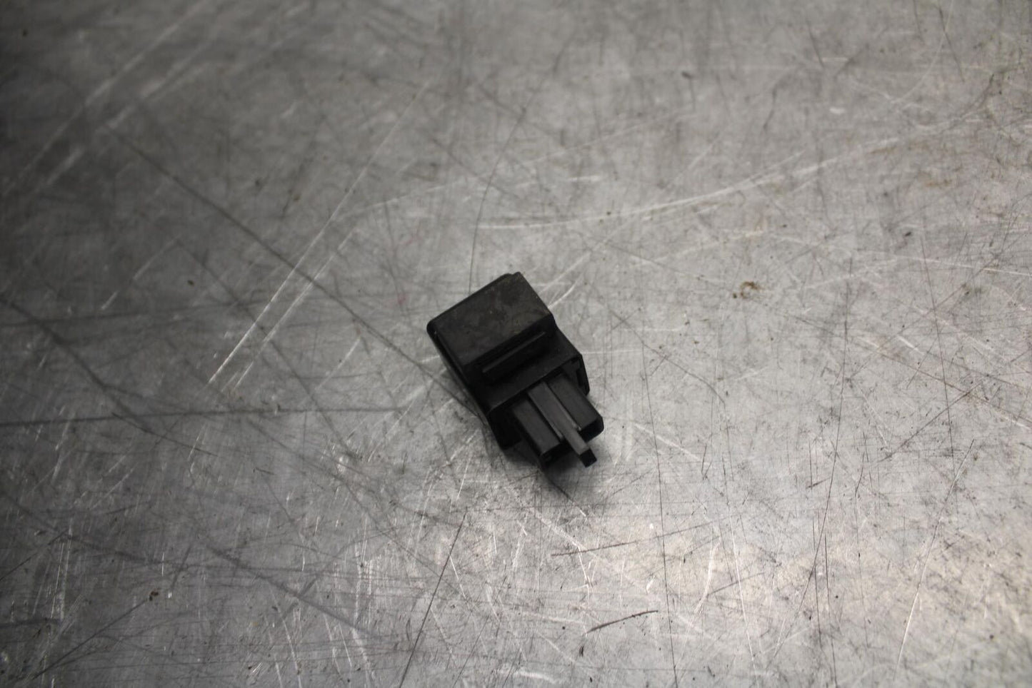 19-20 KAWASAKI NINJA ZX6R TURN SIGNAL BLINKER RELAY FLASHER SWITCH BB517