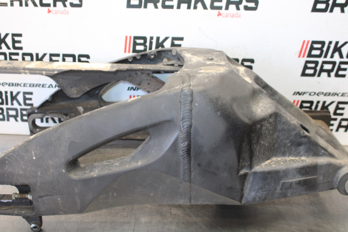 06-07 SUZUKI GSXR 600 REAR SWINGARM BACK SUSPENSION SWING ARM BB863