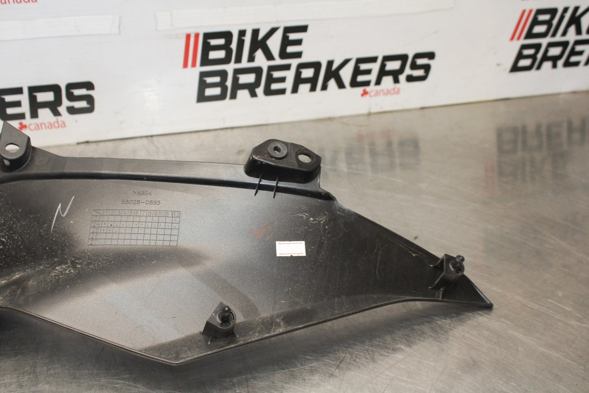 24-25 KAWASAKI NINJA 500 ABS LEFT MID UPPER SIDE FAIRING COWL PLASTIC BB899
