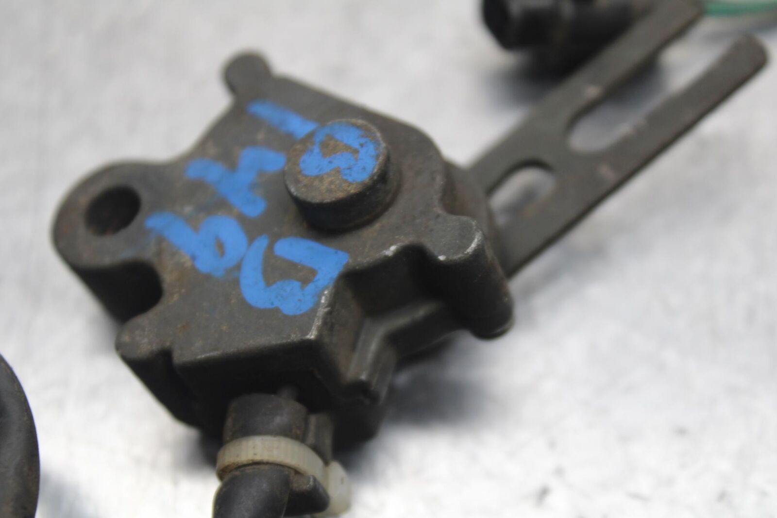 2009 Kawasaki Ninja 250R EX250J KICKSTAND SIDE KICK STAND SENSOR BB87