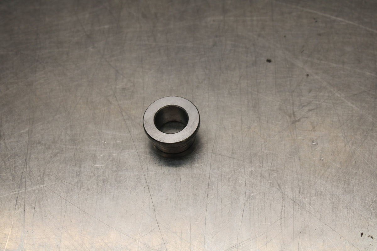 18-26 KAWASAKI Z400 FRONT WHEEL RIM AXLE PIVOT BOLT BB852
