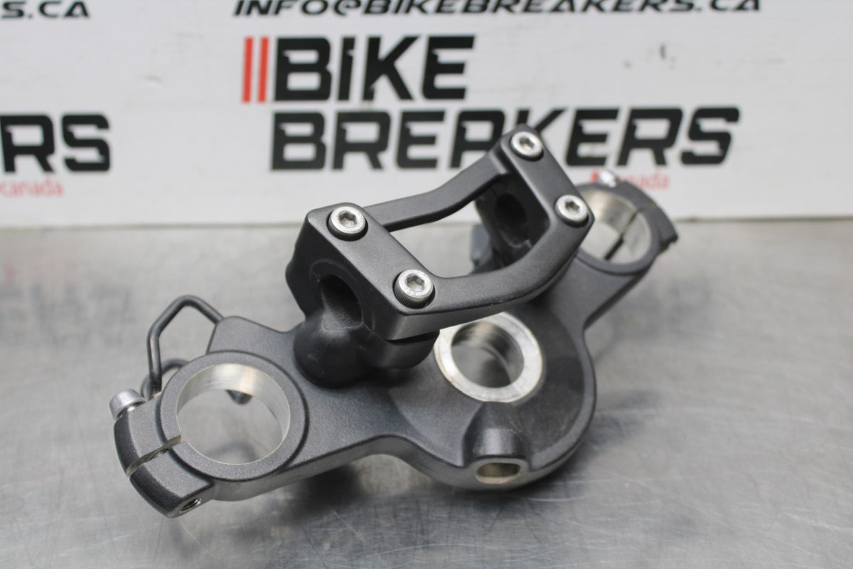 13 KAWASAKI NINJA 650 EX650F ABS FORKS UPPER TRIPLE TREE CLAMP BB828