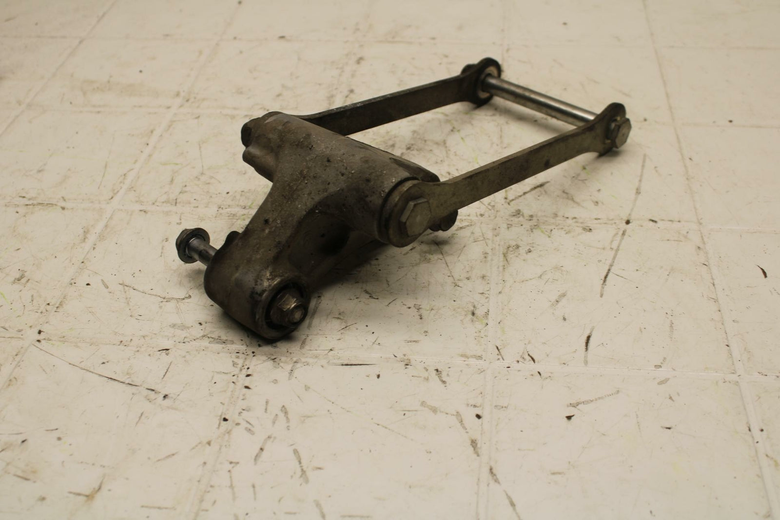 13-17 KAWASAKI NINJA ZX6R ZX636E REAR DOGBONE SHOCK LINKAGE LINK BB409