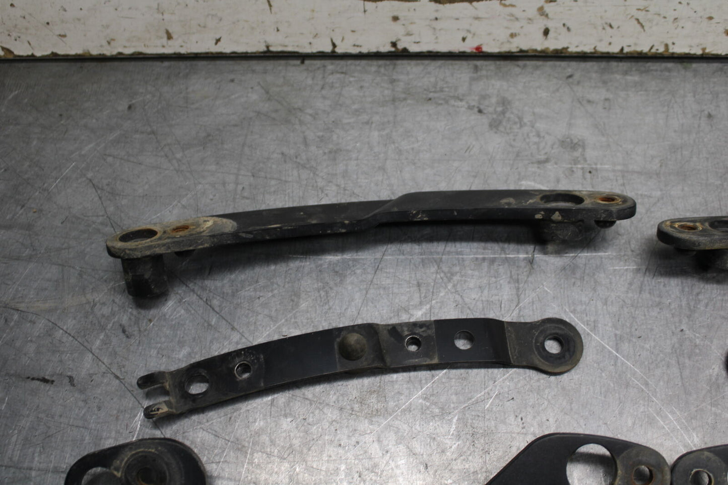 16-17 KAWASAKI VULCAN S 650 EN650 ABS SADDLEBAG MOUNTING BRACKET MOUNT  BB731