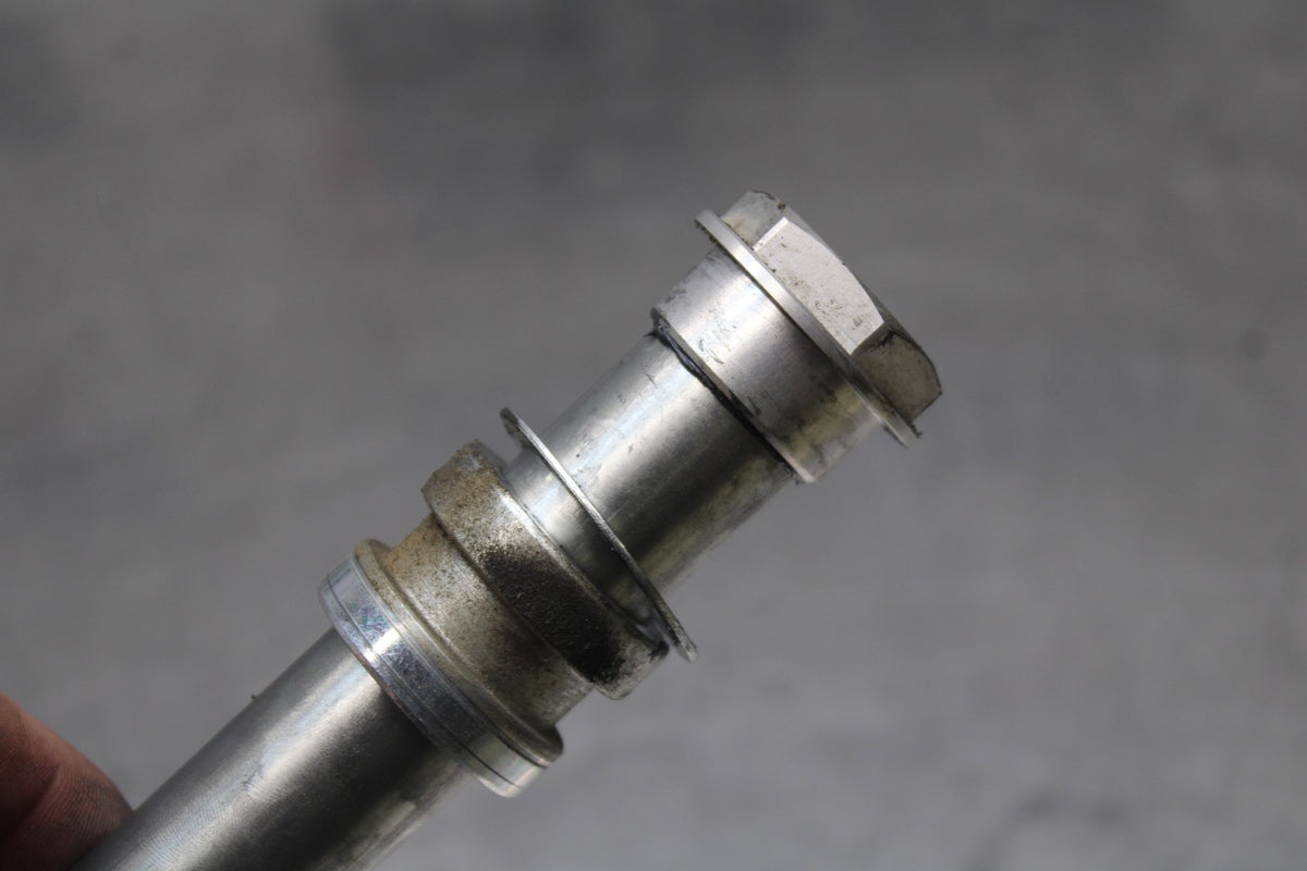 16 DUCATI 959 PANIGALE FRONT WHEEL RIM AXLE PIVOT BOLT BB912