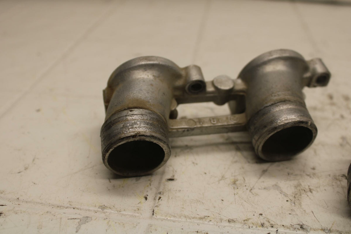 72 HONDA CB500 K1 INTAKE MANIFOLD BB24