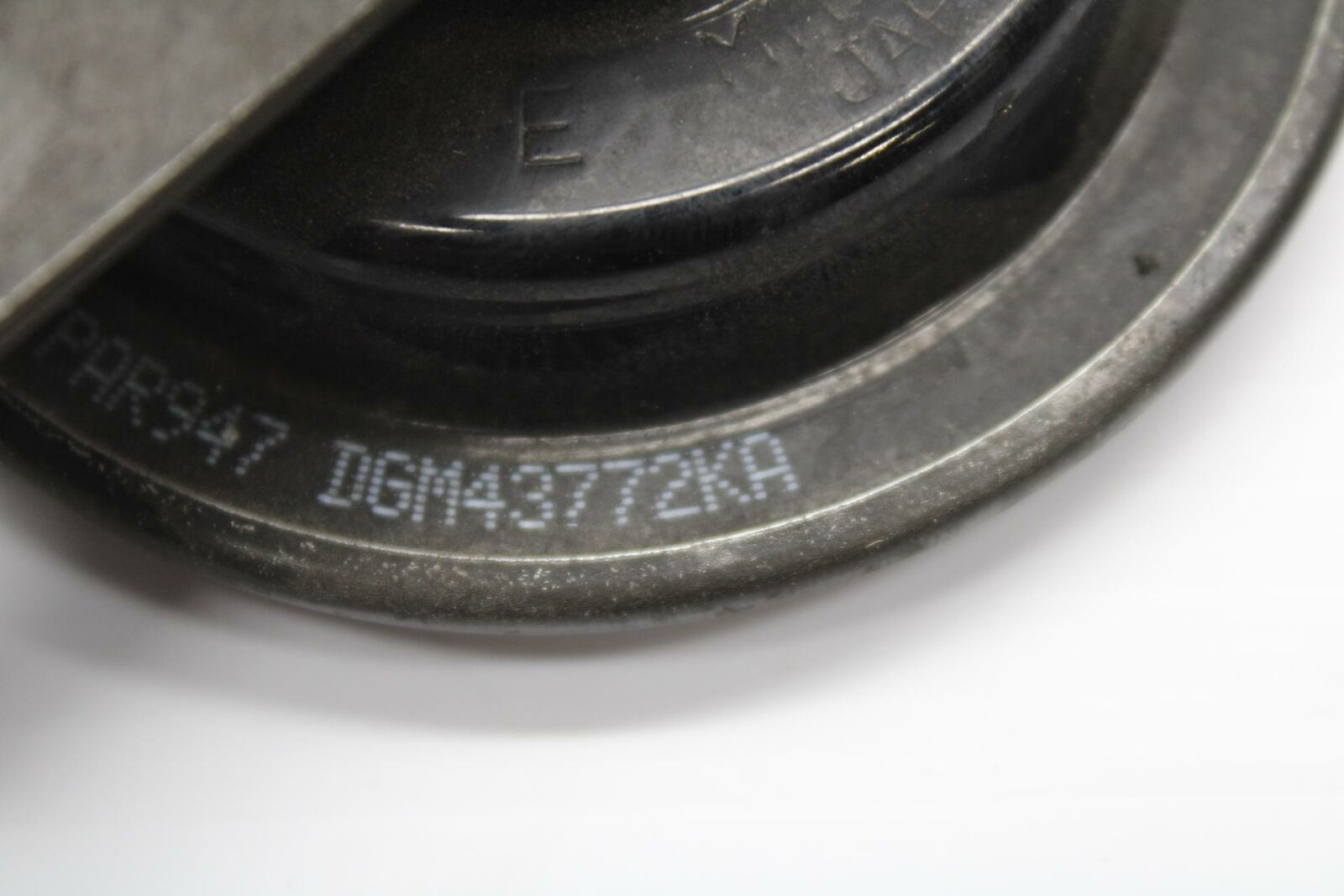 04-05 HONDA CBR1000RR HORN SIGNAL BB242